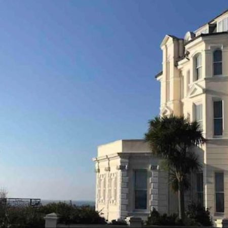 The Leas View Apartment Folkestone Bagian luar foto